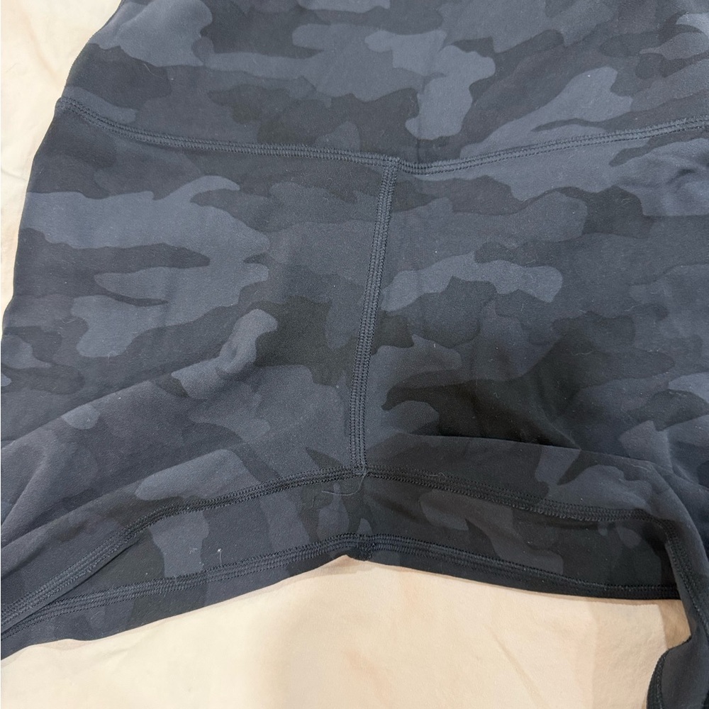 lululemon athletica Dark Gray/Black Camo High-Rise Bike Shorts - Picture 4 of 4